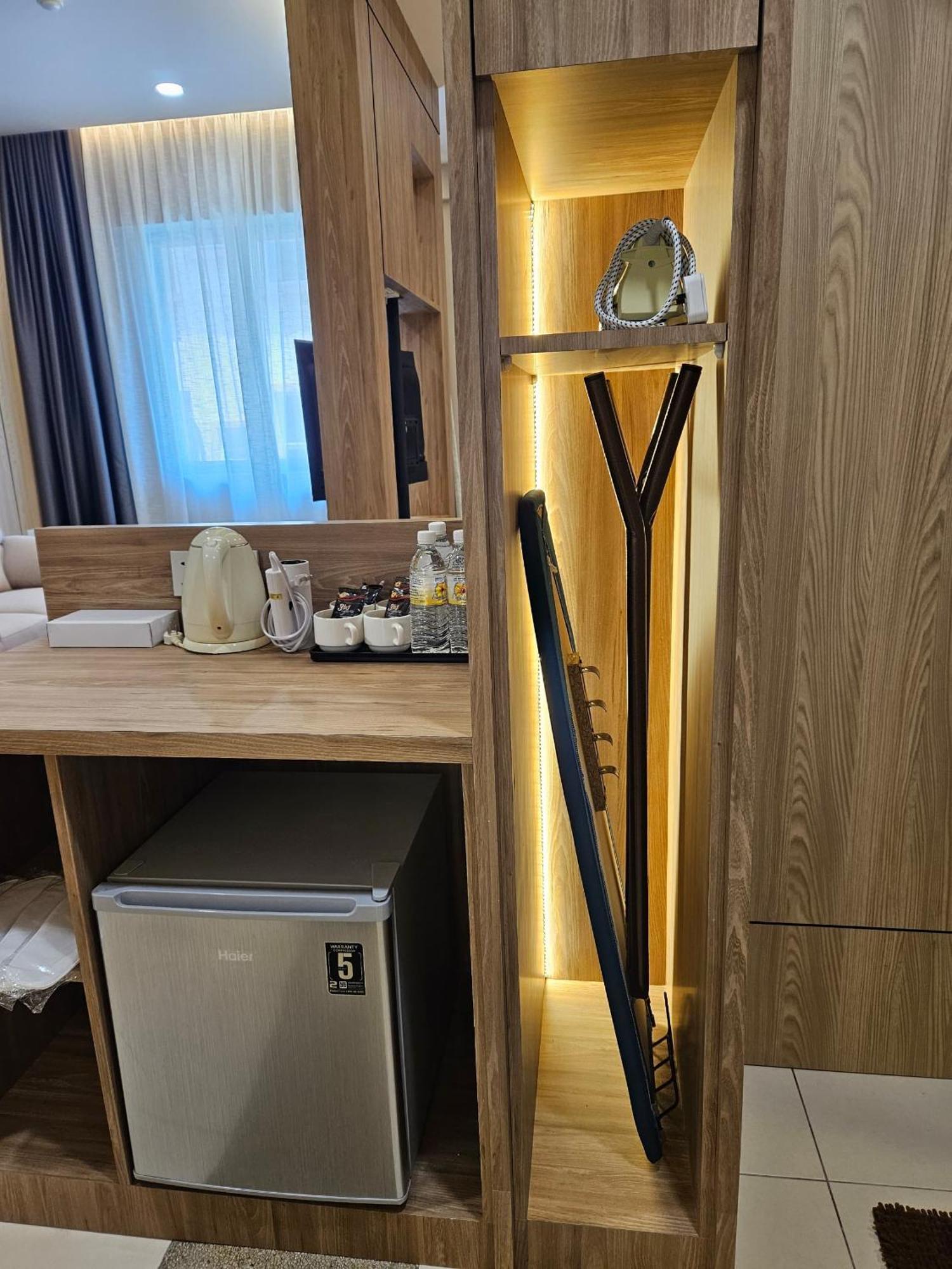 Hotel Golden View Nilai Luaran gambar